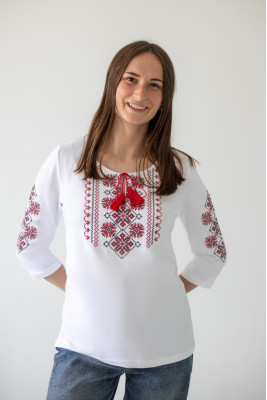 Вишиванка жіноча